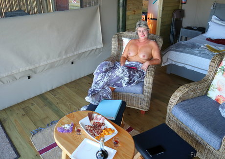 funcoupleforfree ポルノスター xxx 写真