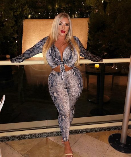 Taya Christian アートポルノスター 写真