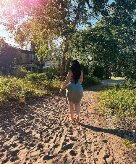 Anjadee xxxスター 写真