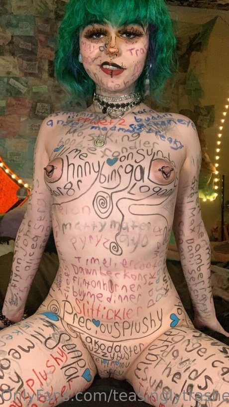 teasinglytrashed top profile image