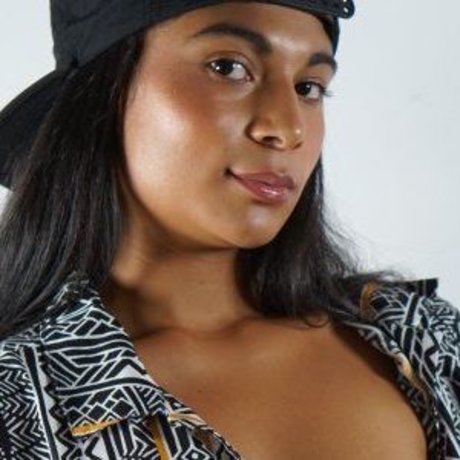 zararev ポルノモデル ギャラリー