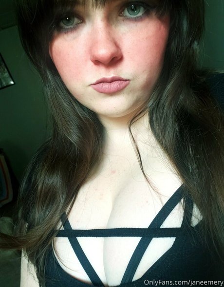 janeemery ポルノモデル 画像