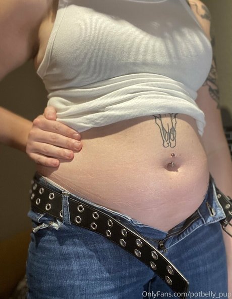 bigbellybenni xxxスター 画像