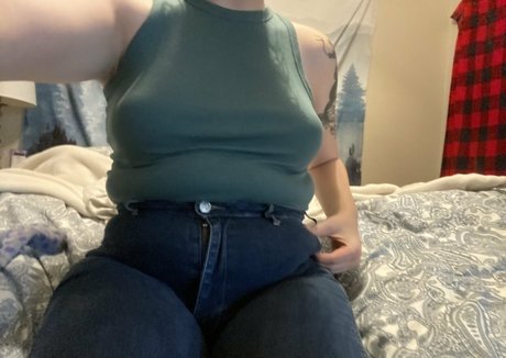 bigbellybenni 最高のスター ギャラリー