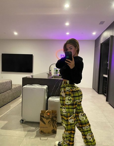 laurenpisciotta 独占モデル アーカイブ