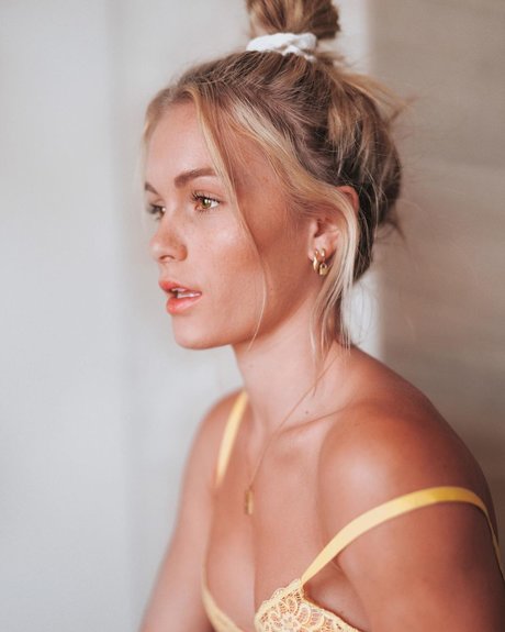 Morgan Moroney 美しい女優 写真