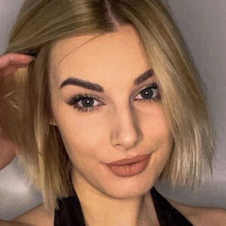 agv b ヌードモデル 画像