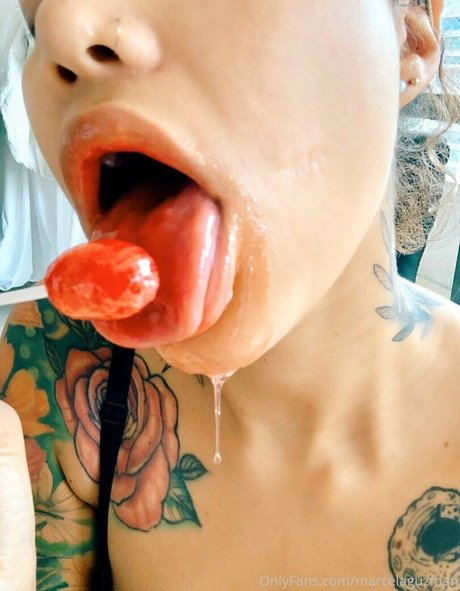 美しいベイビーOnlyFans セクシー裸 画像