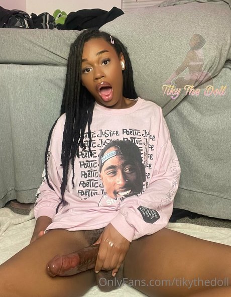 Tikythedoll ホット女優 写真