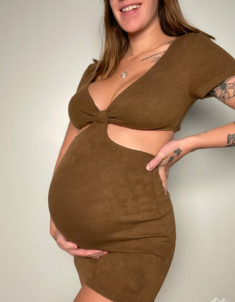 レズビアン ストラップオン OnlyFans 無料 写真