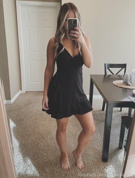 midwestemma 女優 写真