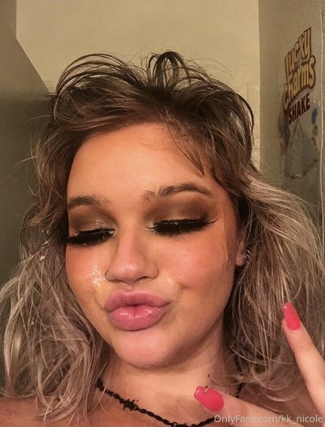 フランスのアナルOnlyFans 可愛い 画像