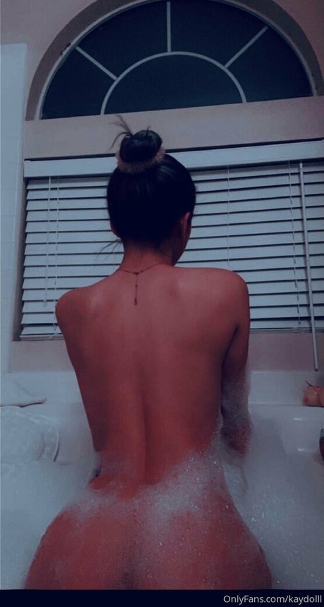 Kaydolll セクシーなポルノスター 画像