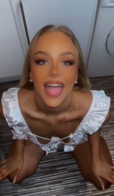 Laceyspanks 完璧なモデル 画像