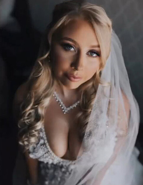 ニューハーフ 熟女 OnlyFans セクシー ギャラリー