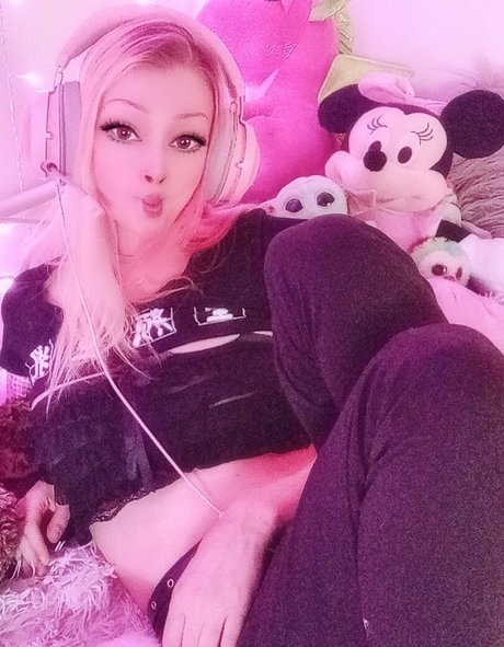 qweenaudrey エロティックモデル 画像