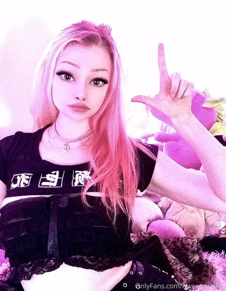 qweenaudrey ポルノモデル 写真