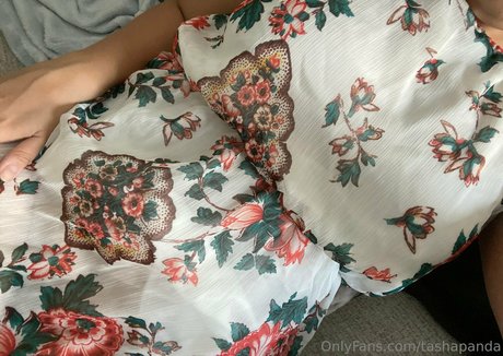 tashapanda エロティックモデル 写真