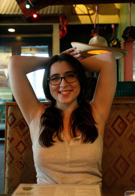 ophelia h flowers profile image