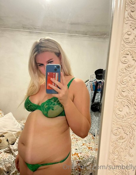 客室乗務員 OnlyFans 無料セクシー ギャラリー