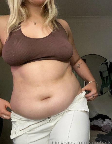 大きなお尻のアジア人OnlyFans ホットポルノ 画像