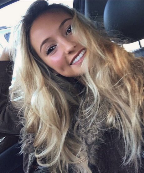 アジアンタトゥー OnlyFans ホットxxx 写真