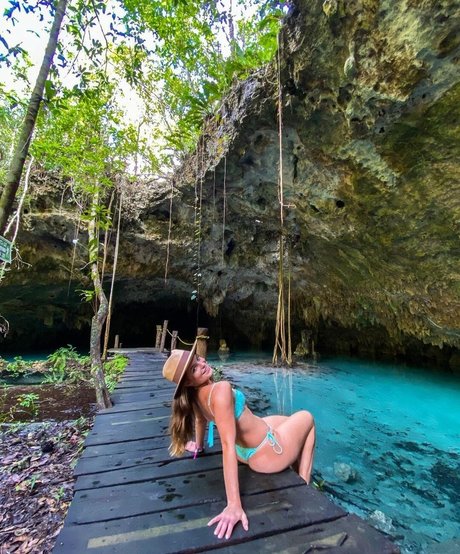 Thaisa Leal ポルノスター ヌード 画像