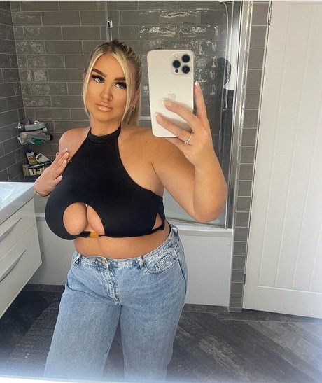 Brittany T profile image