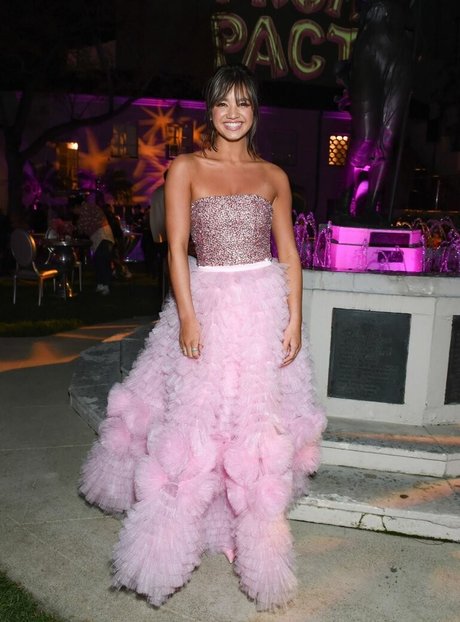 裸のトゥインクOnlyFans 無料 画像