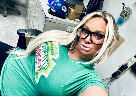 sexxystarr77 エロティックモデル 写真