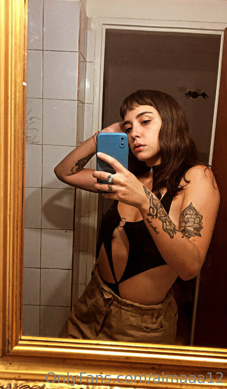 almaaa12 最高のスター 写真