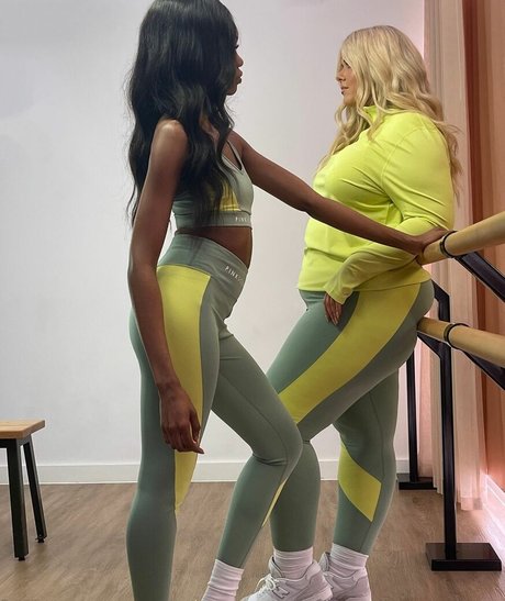 シャワーヌードOnlyFans 裸 画像