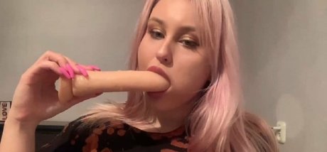 mari lovee free ポルノスター ヌード 写真