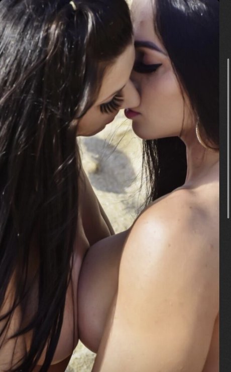 Valeria Pacheco ホットなポルノスター 写真