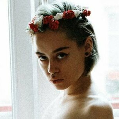 Aesalya ポルノスター トップ 写真