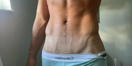 jacobsavagee ホットスター 画像