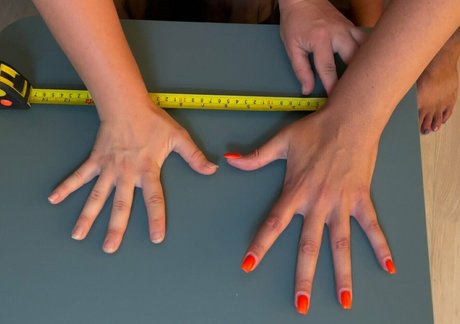 本物のティーンオンリーファン セクシーxxx ギャラリー