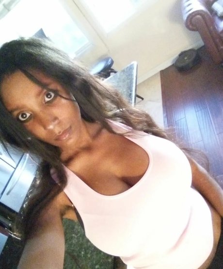 Amber Higgins Cecil エロティックなスター ギャラリー