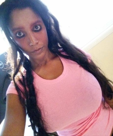 Amber Higgins Cecil スター 写真