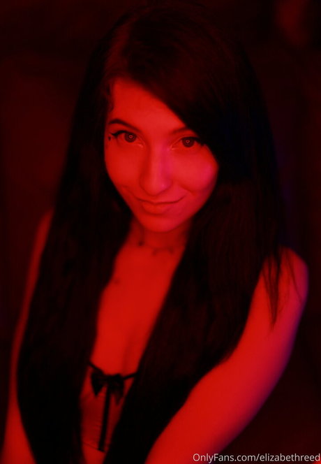 ブルネットの看護師OnlyFans ホット ギャラリー