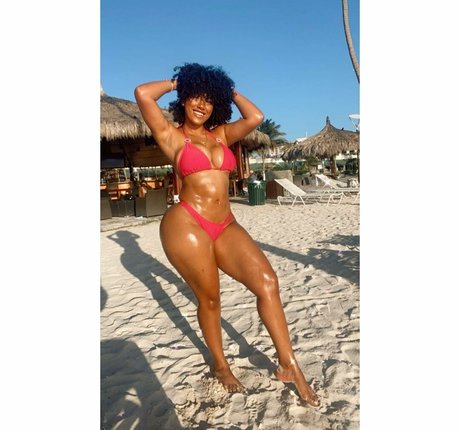 Sophie Likosky セックススター 写真