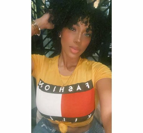 Sophie Likosky HDモデル 写真