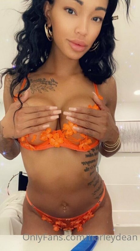 harleydean エロティック女優 写真