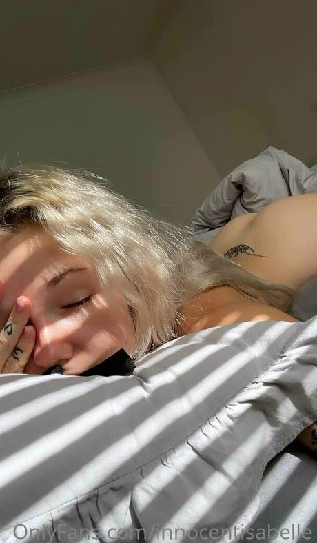 innocentisabelle トップモデル 画像