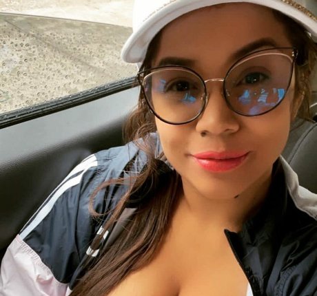 完璧なボディ OnlyFans ホット裸 写真