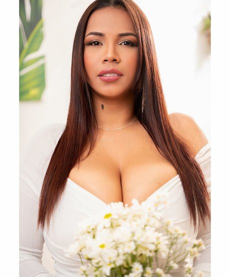 Isa Gomez 最高のモデル 画像