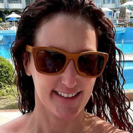 Bronagh Waugh 裸のモデル 写真