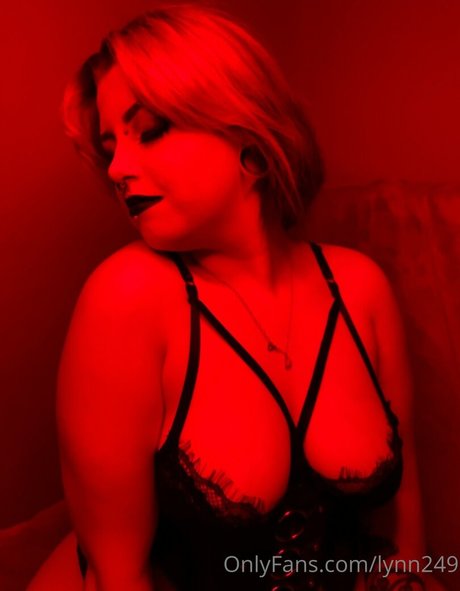 ゲイランジェリーOnlyFans アートヌード 画像