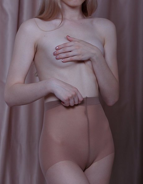 Rare tori ポルノスター 写真