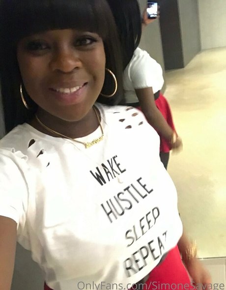 有名な女の子のOnlyFans トップ 画像